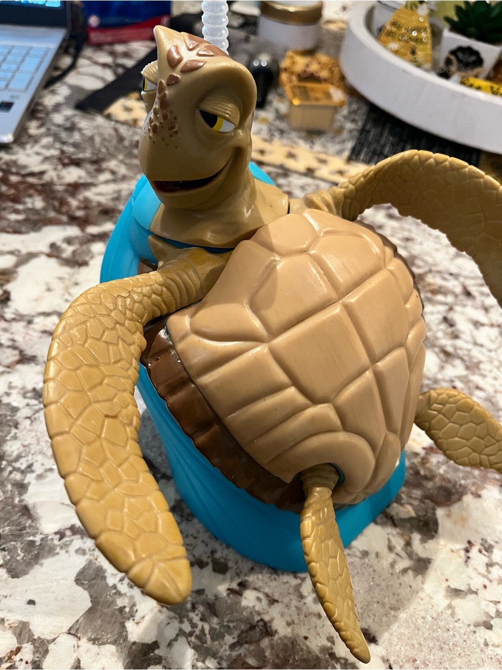 Finding Nemo Disney Parks Crush Surfer Turtle Sipper Souvenir Cup With Straw